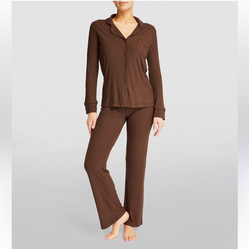 Skims Soft Lounge Pajama Set in Brown size 2XL
